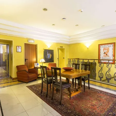 Western Artdeco Hotel 4*