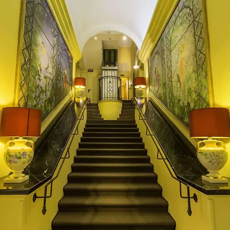 Western Artdeco Hotel 4*