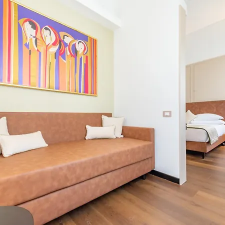 Western Artdeco Hotel