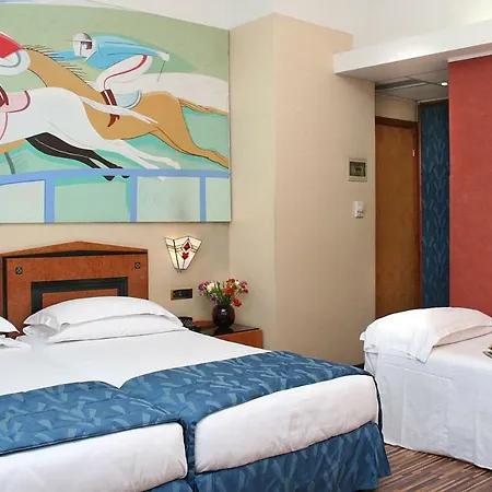 Western Artdeco Hotel 4*