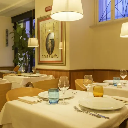 Western Artdeco 4* Rome