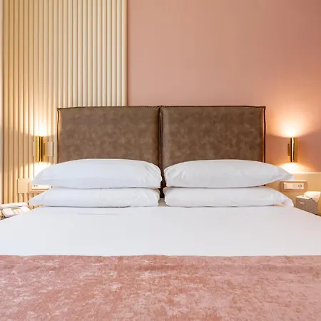 Western Artdeco 4* Řím