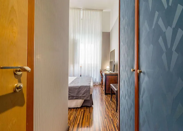 ホテル ベストウェスタン アートデコ 4*