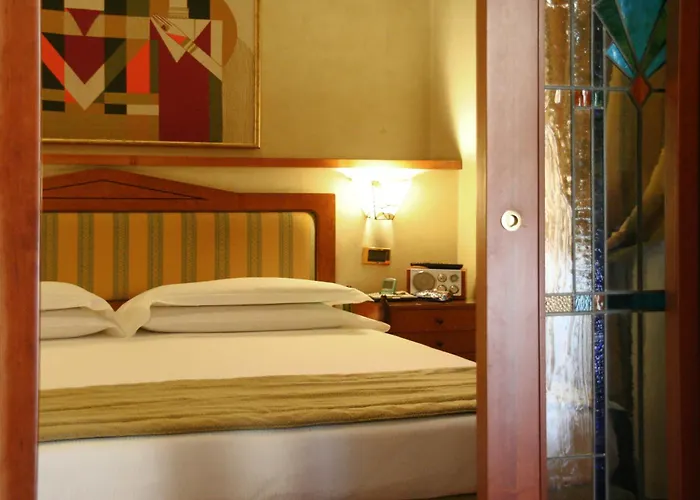 ホテル ベストウェスタン アートデコ