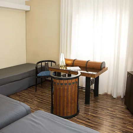 Western Artdeco 4* Rome